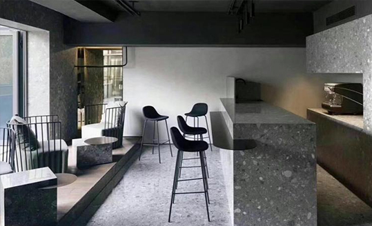 水(shuǐ)磨石晶鏡面處理(lǐ)工(gōng)藝的(de)特點